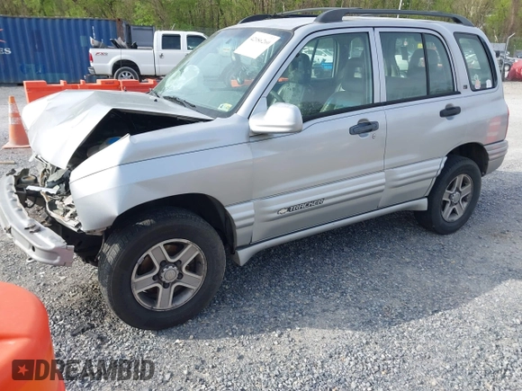 2002 Chevrolet Tracker LT z VIN 2CNBJ634926935241, wystawiony jako IAAI lot #42086260 z przebiegiem Nie podano mil oraz . Historia ofert i sprzedaży dostępna na DreamBid. Obrazek 2.