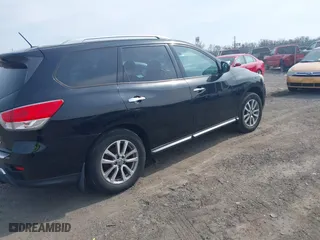 2014 Nissan Pathfinder S with VIN 5N1AR2MM6EC727759, listed as a IAAI auction lot 41698273 with 184,800 mi miles. Bid and sale history available at carsss.com. Image 4.