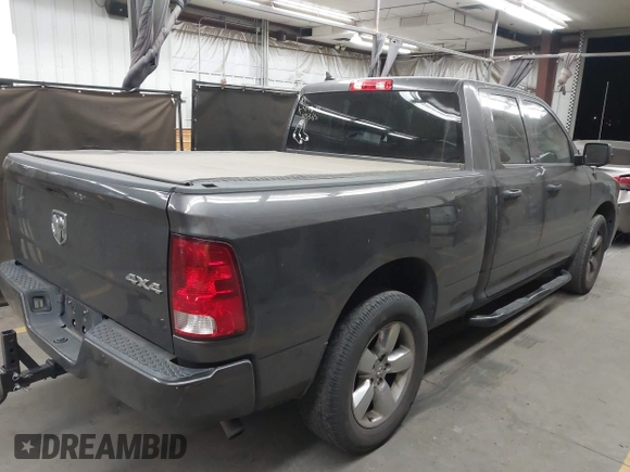 2019 Ram 1500 Tradesman z VIN 1C6RR7FG6KS625365, wystawiony jako IAAI lot #42163213 z przebiegiem 99 259 mil mil oraz . Historia ofert i sprzedaży dostępna na DreamBid. Obrazek 4.