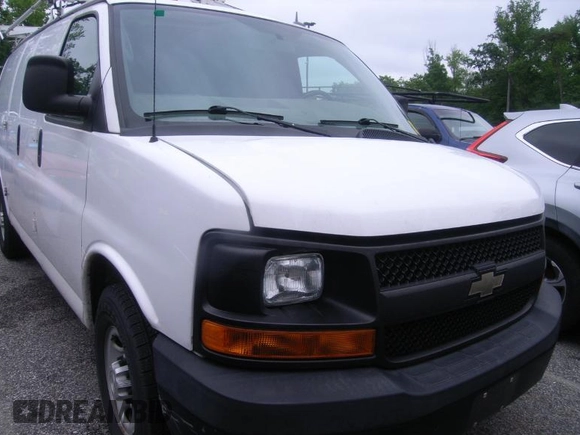 2015 Chevrolet Express Cargo with VIN 1GCWGFCF8F1156699, listed as a IAAI auction lot 42631336 with 175,760 mi miles and . Bid and sale history available at DreamBid. Image 8.