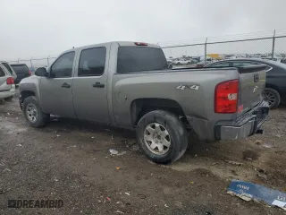 2007 Chevrolet Silverado 1500 LS with VIN 2GCEK13C271731037, listed as a Copart auction lot 84509584 with 250,863 mi miles and Salvage Title. Bid and sale history available at carsss.com. Image 2.