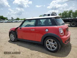 2013 MINI Hardtop S with VIN WMWSV3C59DT479278, listed as a Copart auction lot 60031535 with 82,166 mi miles and Salvage title. Bid and sale history available at DreamBid. Image 2.