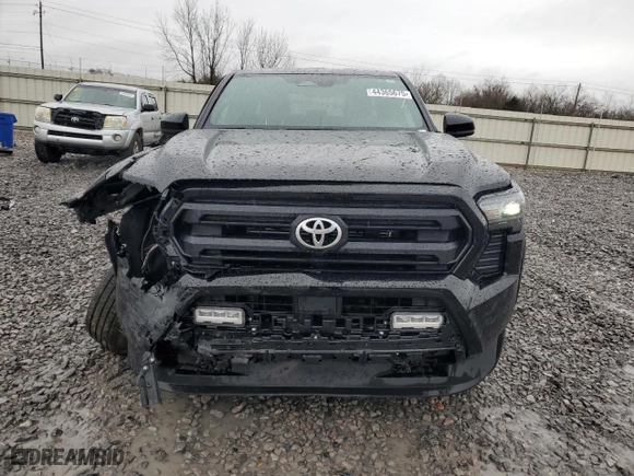 2024 Toyota Tacoma 4WD SR5 with VIN 3TYLB5JNXRT038686, listed as a Copart auction lot 44365675 with 4,039 mi miles and Salvage Title. Bid and sale history available at carsss.com. Image 5.