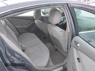 2010 Nissan Altima 2.5 S with VIN 1N4AL2AP6AN460986, listed as a IAAI auction lot 41614767 with 102,881 mi miles. Bid and sale history available at carsss.com. Image 8.