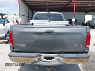 2004 Ford F-350 with VIN 1FTSW30P34EB82548, listed as a IAAI auction lot 42563477 with 186,941 mi miles and . Bid and sale history available at DreamBid. Image 17.