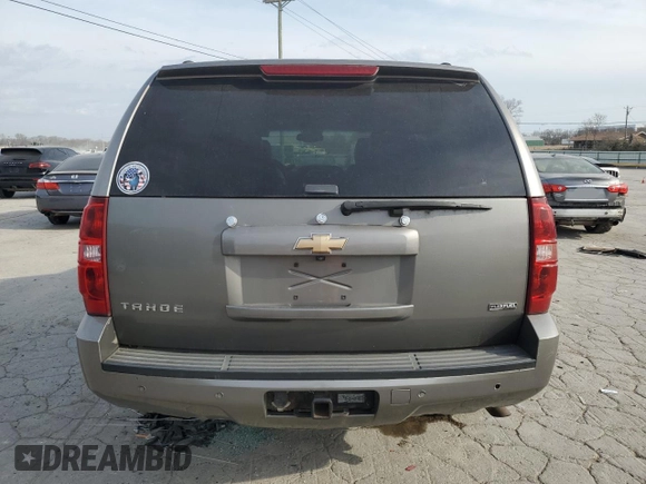 2007 Chevrolet Tahoe LTZ z VIN 1GNFK13097J279157, wystawiony jako Copart lot #48829195 z przebiegiem 281 617 mil mil oraz Czysty tytuł • Clean title. Historia ofert i sprzedaży dostępna na DreamBid. Obrazek 6.