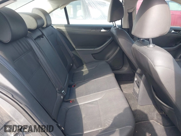 2011 Volkswagen Jetta SE with VIN 3VWDX7AJ4BM324160, listed as a IAAI auction lot 42505233 with 181,277 mi miles and . Bid and sale history available at DreamBid. Image 8.