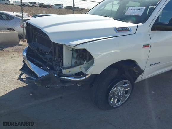 2019 Ram 2500 Tradesman with VIN 3C6UR5HJ3KG595479, listed as a IAAI auction lot 41480080 with 63,268 mi miles. Bid and sale history available at carsss.com. Image 6.