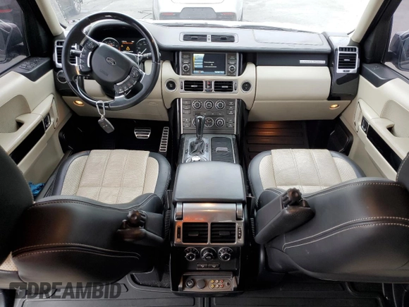2011 Land Rover Range Rover SC Autobiography z VIN SALMP1E47BA332683, wystawiony jako Copart lot #76619904 z przebiegiem 42 428 mil mil oraz Szkoda całkowita • Salvage title. Historia ofert i sprzedaży dostępna na DreamBid. Obrazek 8.