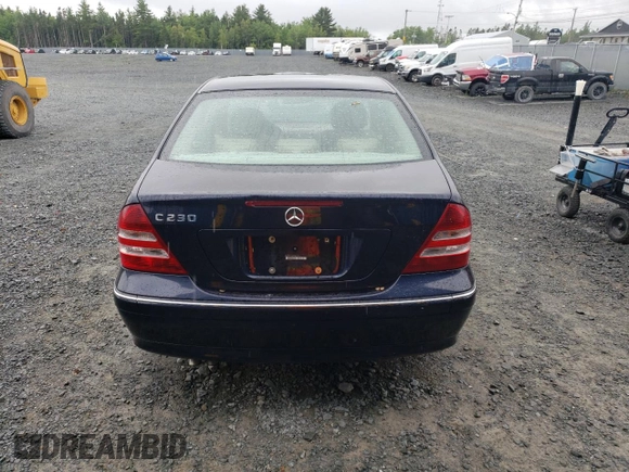 2007 Mercedes-Benz C 230 Sport z VIN WDBRF52H87F862300, wystawiony jako Copart lot #63979635 z przebiegiem 219 559 mil mil oraz Czysty tytuł • Clean title. Historia ofert i sprzedaży dostępna na DreamBid. Obrazek 6.
