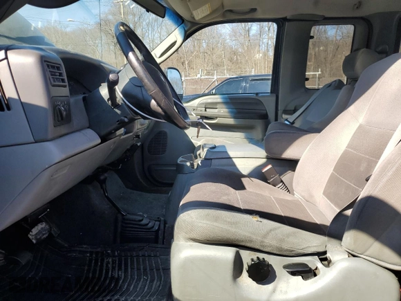 2004 Ford F-350 XL with VIN 1FTSX31S14ED20457, listed as a Copart auction lot 48212875 with 310,057 mi miles and Clean Title. Bid and sale history available at DreamBid. Image 7.