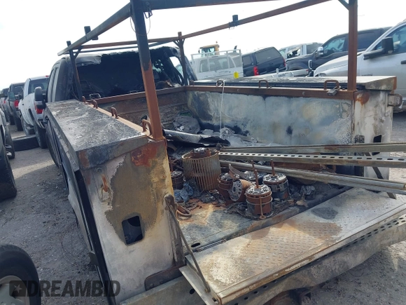 2017 Ford F-250 XLT with VIN 1FT7X2A69HEE28463, listed as a IAAI auction lot 41802487 with Not provided miles and . Bid and sale history available at DreamBid. Image 3.