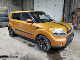 2010 Kia Soul ! with VIN KNDJT2A25A7108467, listed as a Copart auction lot 45393985 with 0 mi miles and Salvage Title. Bid and sale history available at carsss.com. Image 4.