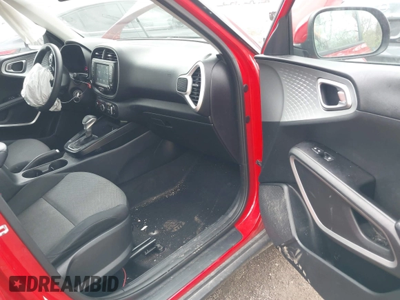 2020 Kia Soul S with VIN KNDJ23AU0L7731492, listed as a IAAI auction lot 41947351 with 71,484 mi miles and . Bid and sale history available at DreamBid. Image 5.