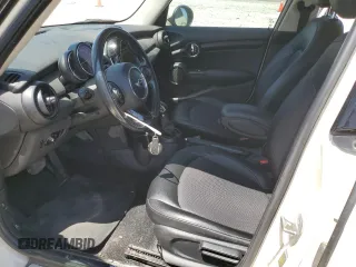 2017 MINI Hardtop 4 Door Cooper z VIN WMWXU1C59H2E18282, wystawiony jako Copart lot #51451895 z przebiegiem 118 919 mil mil oraz Szkoda całkowita • Salvage title. Historia ofert i sprzedaży dostępna na DreamBid. Obrazek 7.