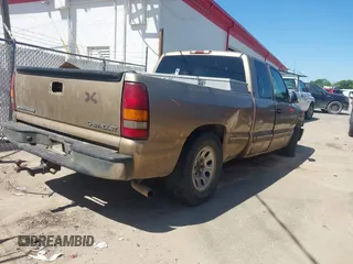 2000 Chevrolet Silverado 1500 LS with VIN 2GCEC19T5Y1361501, listed as a IAAI auction lot 41799553 with 432,231 mi miles and . Bid and sale history available at DreamBid. Image 4.