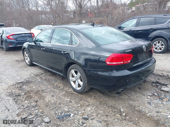 2012 Volkswagen Passat SE with VIN 1VWBP7A38CC033611, listed as a IAAI auction lot 41855933 with 155,429 mi miles. Bid and sale history available at carsss.com. Image 3.