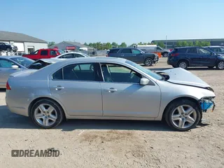 2010 Mercury Milan with VIN 3MEHM0HAXAR636168, listed as a IAAI auction lot 42650118 with 102,418 mi miles and . Bid and sale history available at DreamBid. Image 14.
