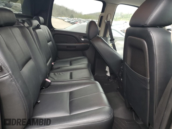 2007 Chevrolet Avalanche with VIN 3GNEC12057G243185, listed as a Copart auction lot 52642365 with 132,834 mi miles and Salvage Title. Bid and sale history available at DreamBid. Image 10.