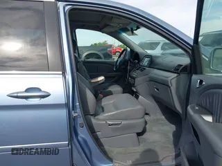 2007 Honda Odyssey EX-L z VIN 5FNRL38757B121989, wystawiony jako IAAI lot #42323131 z przebiegiem 174 906 mil mil oraz . Historia ofert i sprzedaży dostępna na DreamBid. Obrazek 5.