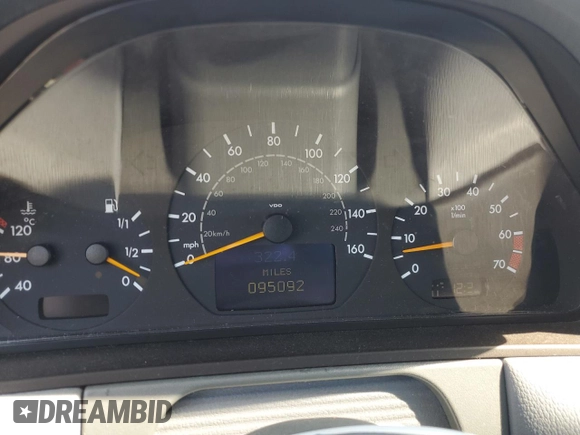 2000 Mercedes-Benz E-Class with VIN WDBJF65J5YB054237, listed as a Copart auction lot 76315974 with 95,092 mi miles and Salvage Title. Bid and sale history available at carsss.com. Image 9.