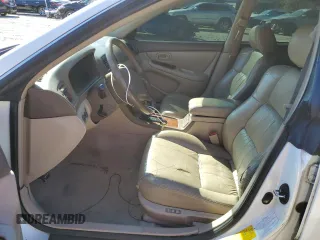 1998 Lexus ES 300 Luxury Sport Sdn with VIN JT8BF28G2W0108194, listed as a Copart auction lot 76390234 with 201,637 mi miles and Salvage Title. Bid and sale history available at carsss.com. Image 7.