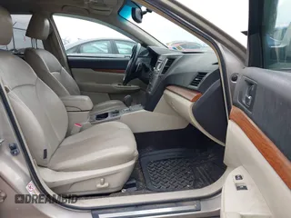 2014 Subaru Outback Limited with VIN 4S4BRBLC9E3212803, listed as a IAAI auction lot 40768635 with 173,447 mi miles and . Bid and sale history available at DreamBid. Image 5.