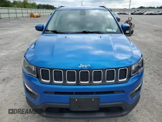 2017 Jeep Compass Latitude z VIN 3C4NJDBB2HT681625, wystawiony jako Copart lot #64820805 z przebiegiem 66 353 mil mil oraz Szkoda całkowita • Salvage title. Historia ofert i sprzedaży dostępna na DreamBid. Obrazek 5.