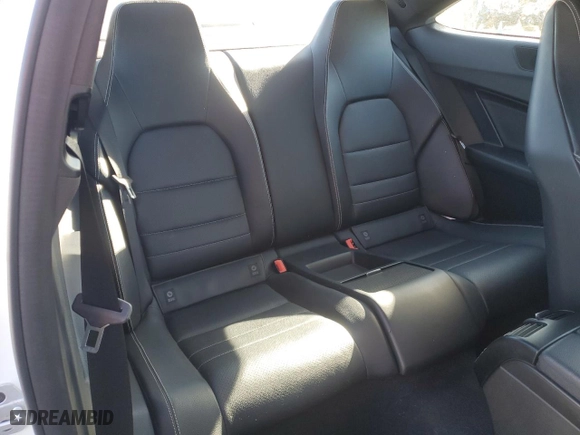 2015 Mercedes-Benz C-Class C 250 with VIN WDDGJ4HB3FG369353, listed as a Copart auction lot 88438815 with 200,335 mi miles and Clean Title. Bid and sale history available at carsss.com. Image 10.