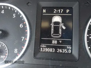 2012 Volkswagen Tiguan SE z VIN WVGBV7AX1CW548133, wystawiony jako IAAI lot #42403164 z przebiegiem 139 083 mil mil oraz . Historia ofert i sprzedaży dostępna na DreamBid. Obrazek 15.