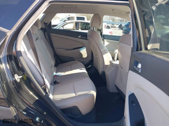 2016 Hyundai Tucson Limited with VIN KM8J33A27GU237225, listed as a IAAI auction lot 41223497 with 158,986 mi miles. Bid and sale history available at carsss.com. Image 8.