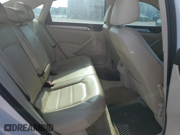 2014 Volkswagen Passat Wolfsburg Edition with VIN 1VWAS7A38EC064211, listed as a Copart auction lot 61545205 with 176,152 mi miles and Clean title. Bid and sale history available at DreamBid. Image 10.