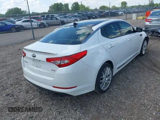 2013 Kia Optima SX z VIN 5XXGR4A61DG218483, wystawiony jako IAAI lot #42274879 z przebiegiem 108 434 mil mil oraz . Historia ofert i sprzedaży dostępna na DreamBid. Obrazek 4.