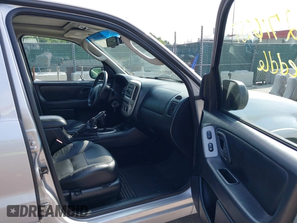 2007 Ford Escape Limited with VIN 1FMCU94137KA35098, listed as a IAAI auction lot 42716287 with 147,252 mi miles and . Bid and sale history available at DreamBid. Image 5.