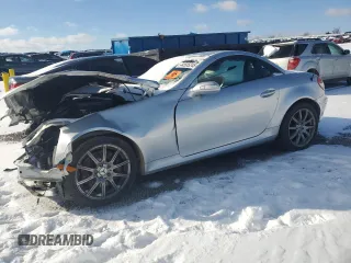 2005 Mercedes-Benz SLK 230/320 z VIN WDBWK56F15F046744, wystawiony jako Copart lot #44505245 z przebiegiem Nie podano mil oraz Szkody całkowita. Historia ofert i sprzedaży dostępna na DreamBid. Obrazek 1.