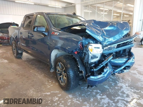 2024 Chevrolet Silverado 1500 RST with VIN 1GCUDEED8RZ213673, listed as a IAAI auction lot 41368235 with 8,675 mi miles. Bid and sale history available at carsss.com. Image 1.