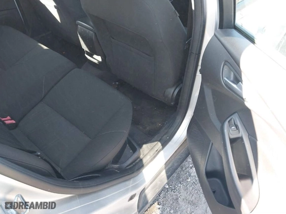 2015 Ford Focus SE with VIN 1FADP3K22FL202879, listed as a IAAI auction lot 41724039 with 169,240 mi miles. Bid and sale history available at carsss.com. Image 8.
