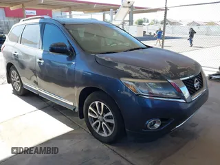 2014 Nissan Pathfinder SV with VIN 5N1AR2MN0EC732139, listed as a IAAI auction lot 41684984 with 125,590 mi miles. Bid and sale history available at carsss.com. Image 1.