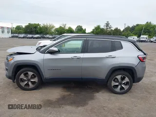 2018 Jeep Compass Altitude с VIN 3C4NJDBB0JT135993, выставлен на аукционе IAAI как лот 42345817 с пробегом 69 892 миль миль и . История ставок и продаж доступна на DreamBid. Изображение 14.