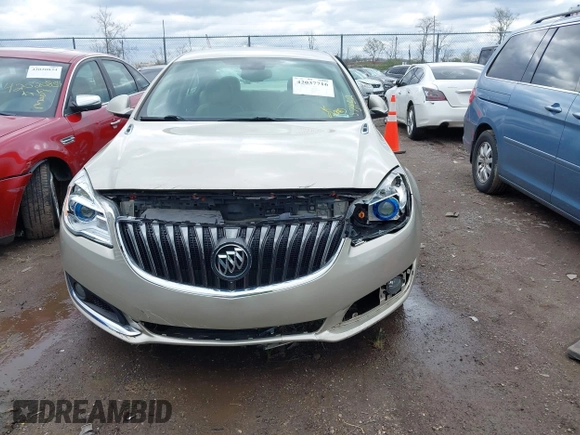 2014 Buick Regal Premium I with VIN 2G4GN5EX0E9169205, listed as a IAAI auction lot 42037716 with 157,452 mi miles. Bid and sale history available at carsss.com. Image 12.
