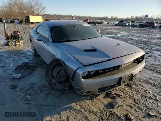 2018 Dodge Challenger R/T with VIN 2C3CDZBT1JH218950, listed as a Copart auction lot 42150955 with 90,127 mi miles and Salvage Title. Bid and sale history available at carsss.com. Image 10.
