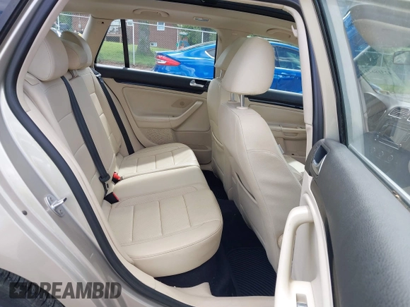 2013 Volkswagen Jetta TDI w/Sunroof & Nav with VIN 3VWPL7AJ4DM680829, listed as a IAAI auction lot 42318674 with 132,227 mi miles and . Bid and sale history available at DreamBid. Image 8.