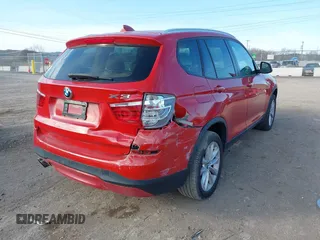 2015 BMW X3 xDrive28i z VIN 5UXWX9C5XF0D52529, wystawiony jako IAAI lot #41538442 z przebiegiem 134 971 mil mil oraz . Historia ofert i sprzedaży dostępna na DreamBid. Obrazek 4.