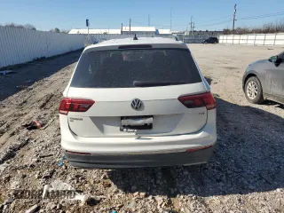 2018 Volkswagen Tiguan SEL z VIN 3VV3B7AX5JM086823, wystawiony jako Copart lot #48991035 z przebiegiem Nie podano mil oraz Szkoda całkowita • Salvage title. Historia ofert i sprzedaży dostępna na DreamBid. Obrazek 6.
