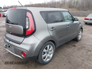 2018 Kia Soul + with VIN KNDJP3A55J7511773, listed as a IAAI auction lot 41747763 with 62,228 mi miles. Bid and sale history available at carsss.com. Image 4.