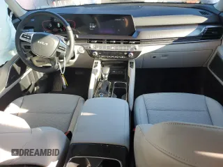 2025 Kia Telluride S with VIN 5XYP64GC4SG598370, listed as a Copart auction lot 46740015 with 513 mi miles and Salvage Title. Bid and sale history available at DreamBid. Image 8.