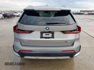 2024 BMW X1 xDrive28i с VIN WBX73EF07R5Z37604, выставлен на аукционе Copart как лот 55157395 с пробегом 9 531 миль миль и Списание • Salvage title. История ставок и продаж доступна на DreamBid. Изображение 6.