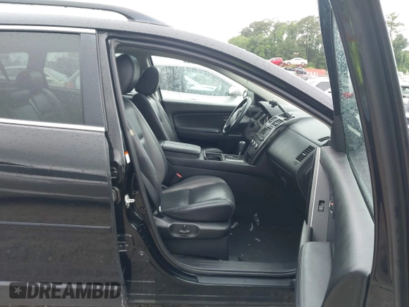 2010 Mazda CX-9 Sport z VIN JM3TB2MA7A0204910, wystawiony jako IAAI lot #42176364 z przebiegiem 207 800 mil mil oraz . Historia ofert i sprzedaży dostępna na DreamBid. Obrazek 5.