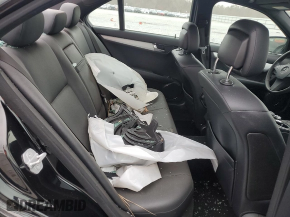 2009 Mercedes-Benz C 300 Sport with VIN WDDGF54X49R058533, listed as a Copart auction lot 48372405 with 117,807 mi miles and Salvage Title. Bid and sale history available at DreamBid. Image 10.