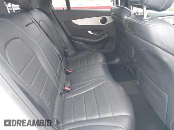 2019 Mercedes-Benz GLC 300 with VIN WDC0G4JB1KV136690, listed as a IAAI auction lot 42121407 with 42,542 mi miles and . Bid and sale history available at DreamBid. Image 8.